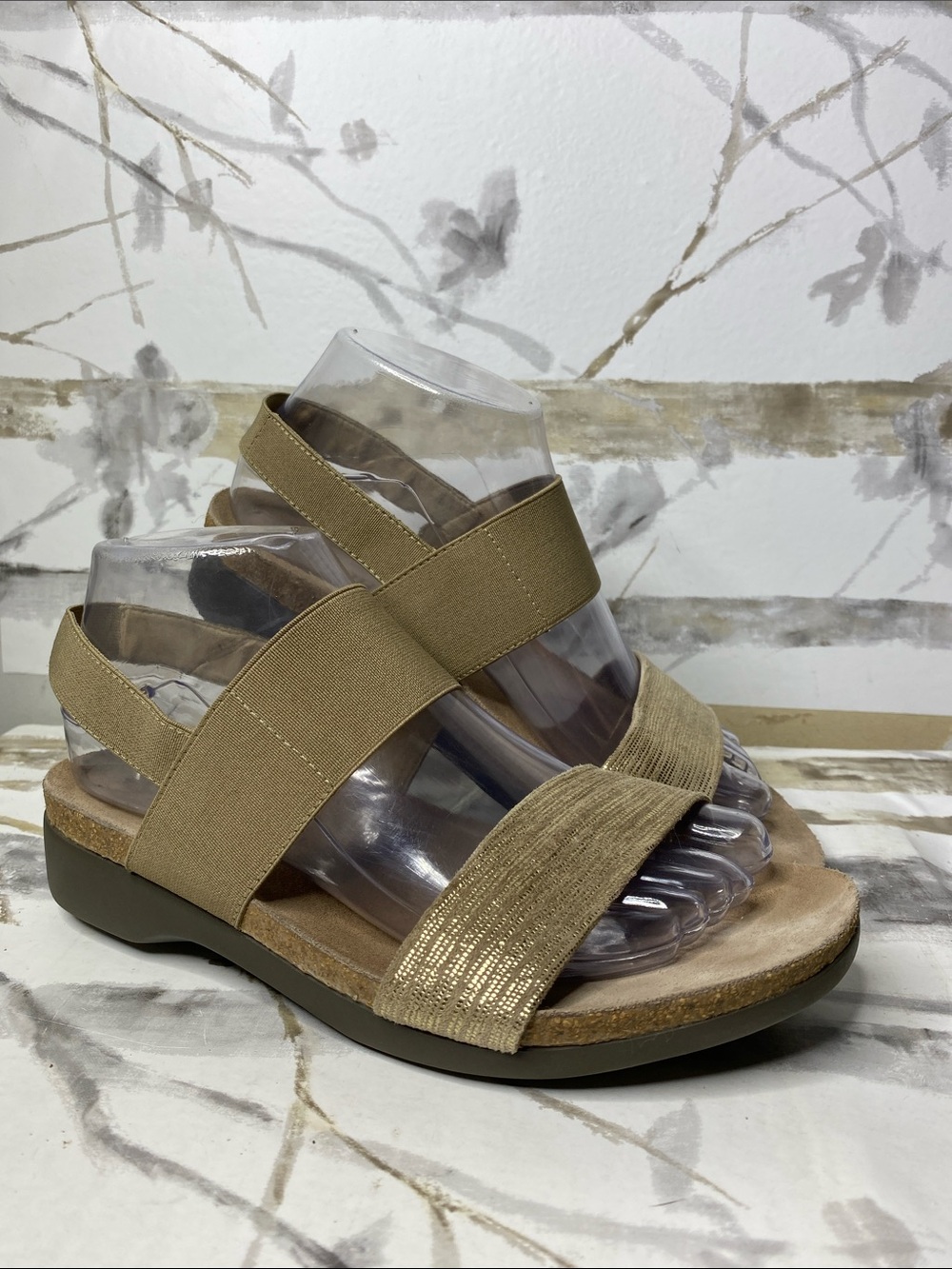 Munro Women's Pisces sandals